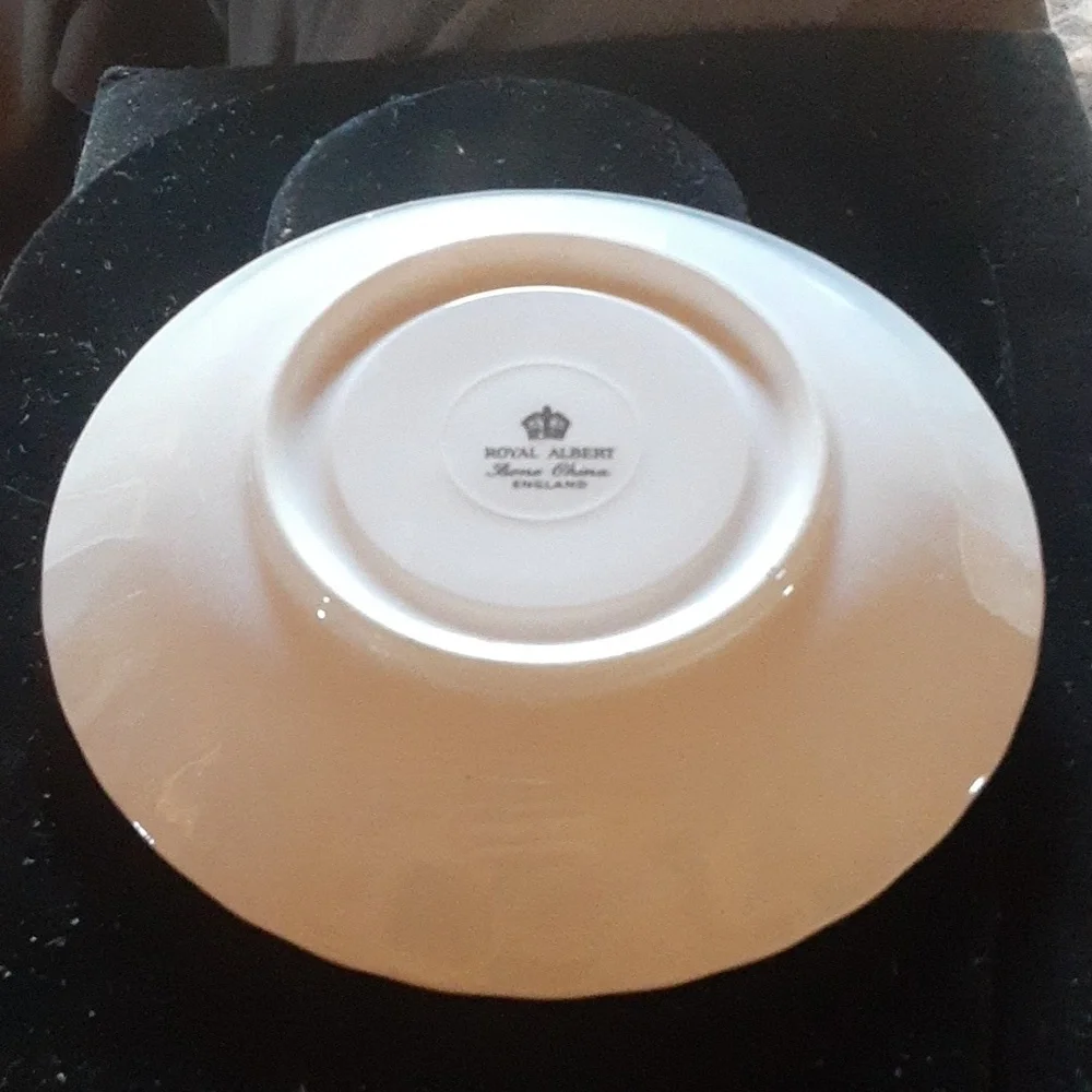 Scenic Teacup and Saucer Set